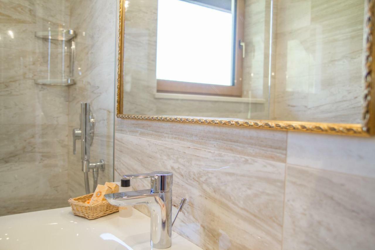 Beauty & Vital Hotel Maria 카라노 외부 사진